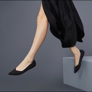 Rothy’s Black Solid Pointed Flats